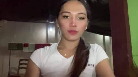 LOVING JAMMELA online show from December 21, 2025, 1:51 pm
