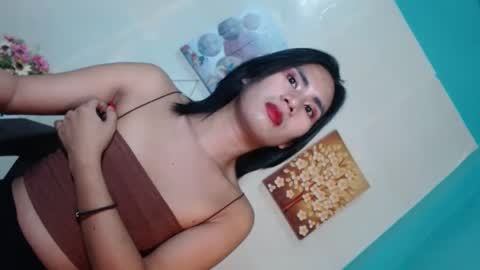 Snapshot of yourhottie_winxxx chatting on January 23, 2025, 12:57 am Mauie online show from January 23, 2025, 12:57 am