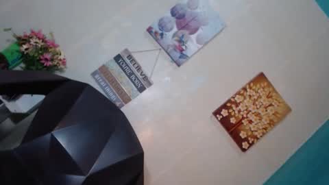 Snapshot of yourhottie_winxxx chatting on January 29, 2025, 5:13 pm Mauie online show from January 29, 2025, 5:13 pm