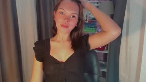 Snapshot of yourlovekylie chatting on March 1, 2026, 3:19 am KYLIE MORE online show from March 1, 2026, 3:19 am