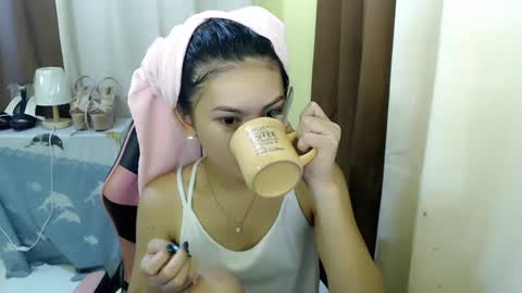 your lovely Dina online show from February 9, 2025, 2:17 am