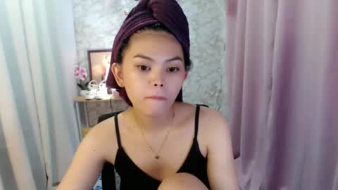 your lovely Dina online show from December 16, 2025, 2:49 am