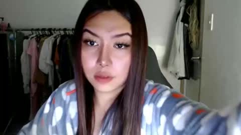 tifanny online show from February 25, 2025, 6:03 am