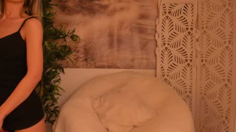 Sarah online show from January 11, 2025, 8:43 pm