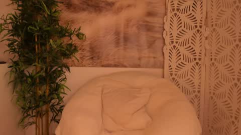 Sarah online show from January 11, 2025, 11:46 pm