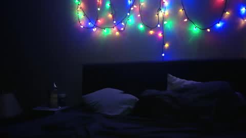 Snapshot of yournakedvalentine chatting on February 10, 2025, 2:08 am Alexis Star online show from February 10, 2025, 2:08 am