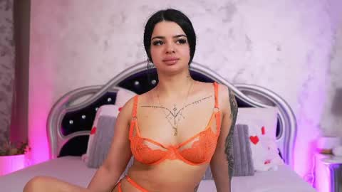 Snapshot of yournaughtyangel1 chatting on June 3, 2026, 4:04 am Alicia online show from June 3, 2026, 4:04 am