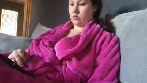 yournewbigmama online show from February 13, 2025, 5:44 pm