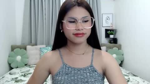 Snapshot of yourprettyblythe_ts chatting on December 15, 2025, 5:34 am yourprettyblythe_ts online show from December 15, 2025, 5:34 am