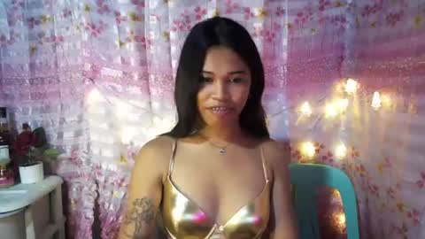 Snapshot of yourqueen_19 chatting on August 5, 2026, 12:19 pm yourqueen_19 online show from August 5, 2026, 12:19 pm