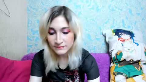 yourr_robin online show from July 30, 2026, 12:37 pm
