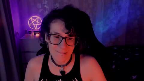 Snapshot of yourscosmic chatting on March 5, 2025, 10:32 pm Yours Cosmic online show from March 5, 2025, 10:32 pm