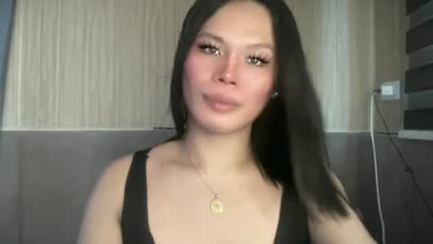 yourseductive_jem online show from June 23, 2026, 7:28 am