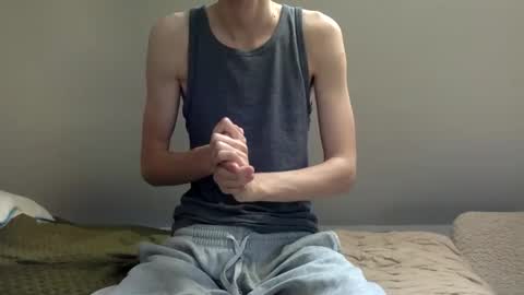 Snapshot of yoursexymat3 chatting on February 9, 2025, 10:42 am Yoursexymat3 online show from February 9, 2025, 10:42 am