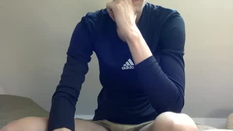 Snapshot of yoursexymat3 chatting on February 19, 2025, 11:17 am Yoursexymat3 online show from February 19, 2025, 11:17 am