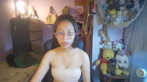 Snapshot of yourshy_cess chatting on April 24, 2026, 12:35 am Cess online show from April 24, 2026, 12:35 am