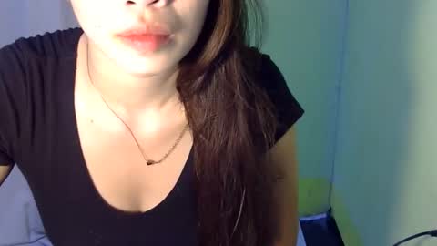 yoursweet_vanessa26 online show from November 1, 2025, 2:13 am