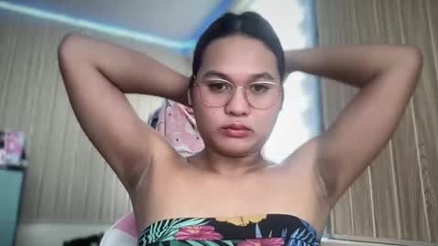Snapshot of yoursweetgirl_zia chatting on April 17, 2026, 4:37 am yoursweetgirl_zia online show from April 17, 2026, 4:37 am