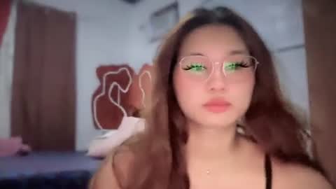 Snapshot of yoursweetgirl_zia chatting on May 1, 2026, 6:51 am yoursweetgirl_zia online show from May 1, 2026, 6:51 am