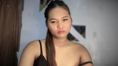 Snapshot of yoursweetgirl_zia chatting on May 16, 2026, 6:54 am yoursweetgirl_zia online show from May 16, 2026, 6:54 am