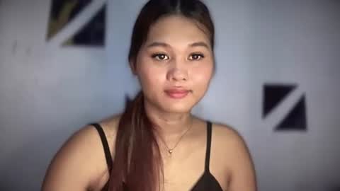 Snapshot of yoursweetgirl_zia chatting on May 24, 2026, 5:45 am yoursweetgirl_zia online show from May 24, 2026, 5:45 am