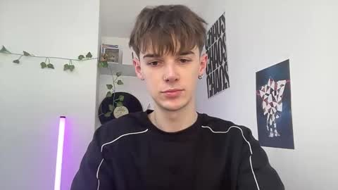 Snapshot of yoursweetyguy chatting on April 2, 2026, 11:41 am yoursweetyguy online show from April 2, 2026, 11:41 am