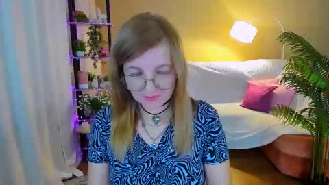 Alice online show from October 12, 2025, 4:22 am