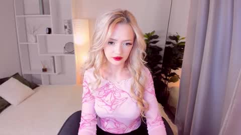 Emily online show from October 18, 2025, 4:26 am