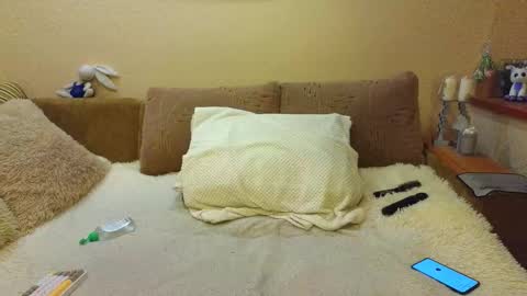 YourXQueen online show from March 18, 2026, 5:32 am