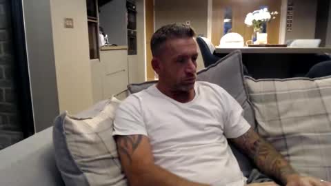 You want us 69 online show from December 6, 2024, 5:53 am