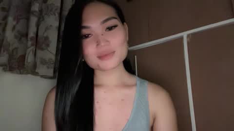 yrdrmgrl_jennie26 online show from November 27, 2025, 10:39 am