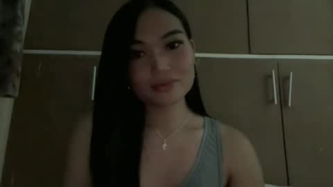 yrdrmgrl_jennie26 online show from December 1, 2025, 12:21 pm