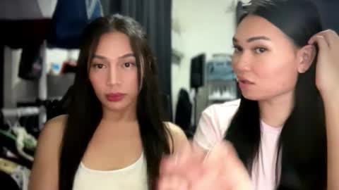 yrdrmgrl_jennie26 online show from February 8, 2026, 8:45 pm