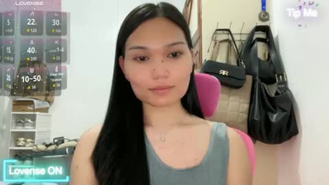 yrdrmgrl_jennie26 online show from April 22, 2026, 10:00 pm