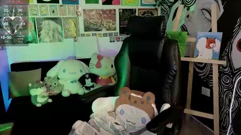    rawr   Anne Independent model      online show from April 16, 2026, 10:01 pm