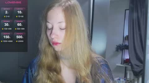 yuki_bloom online show from October 5, 2025, 11:08 am