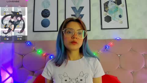 Snapshot of yukki_kuran chatting on January 17, 2025, 2:08 am Yukki Kuran online show from January 17, 2025, 2:08 am