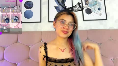 Snapshot of yukki_kuran chatting on January 31, 2025, 1:54 am Yukki Kuran online show from January 31, 2025, 1:54 am