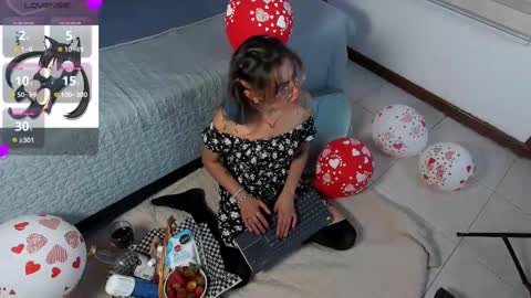Snapshot of yukki_kuran chatting on February 14, 2025, 3:54 am Yukki Kuran online show from February 14, 2025, 3:54 am