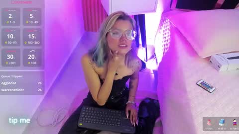 Snapshot of yukki_kuran chatting on September 11, 2025, 3:06 am Yukki Kuran online show from September 11, 2025, 3:06 am