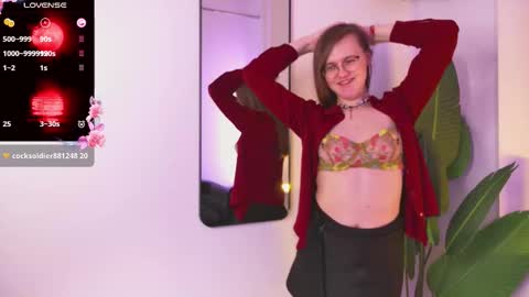 Yuko online show from November 20, 2025, 8:41 pm