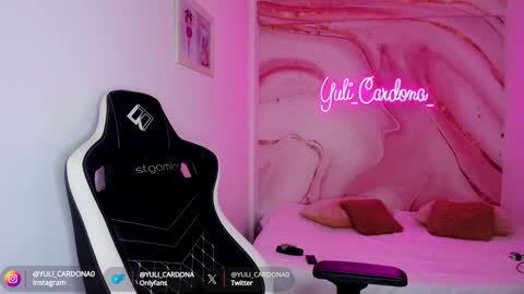 Snapshot of yuli_cardona_ chatting on December 14, 2024, 3:25 pm Yuliet online show from December 14, 2024, 3:25 pm