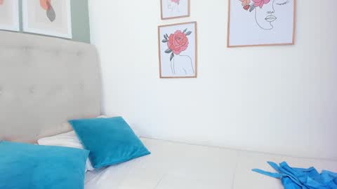 Snapshot of yuli_cardona_ chatting on January 3, 2025, 8:01 pm Yuliet online show from January 3, 2025, 8:01 pm