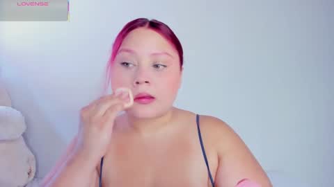 Snapshot of yuli_cardona_ chatting on September 8, 2025, 5:12 pm Yuliet online show from September 8, 2025, 5:12 pm