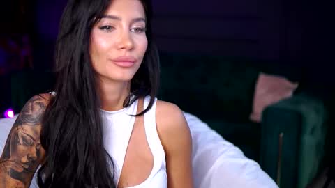 Yulia online show from November 24, 2025, 7:46 pm