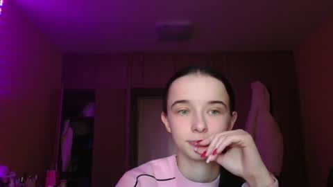 Yuliia online show from March 3, 2026, 7:25 am