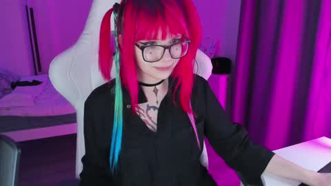 Yumi 3 online show from December 6, 2024, 12:49 pm