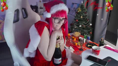 Yumi 3 online show from December 31, 2024, 10:45 pm