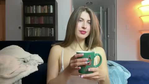 Snapshot of yumiandwolf chatting on January 15, 2025, 6:22 am yumiandwolf online show from January 15, 2025, 6:22 am