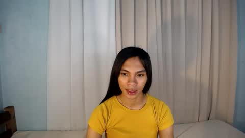 CALL ME YUMLEXX online show from June 30, 2026, 9:32 am
